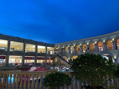 -王府井奥莱临潼小镇(临潼店)