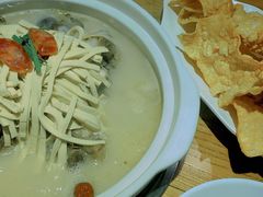 筒骨砂锅-骨捞专家·金华砂锅(西田城购物中心店)