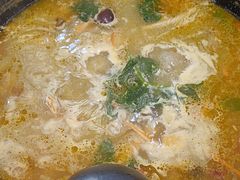 -休记光头香辣蟹干锅(绵竹店)