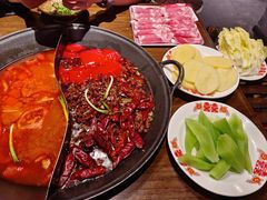 -萍姐火锅·公路夜市(武汉首店)
