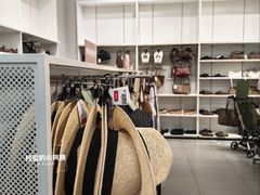 -万达广场(武汉菱角湖店)