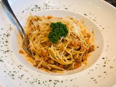 -Chom Cafe and Restaurant