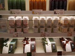 零售区-好利来(世纪广场店)