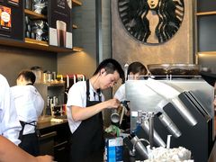 -星巴克臻选(成都太古里店)