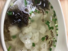 馄饨-筋饼豆腐脑一绝