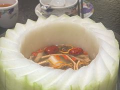 三代传承冬瓜盅-得意咚瓜·顺德鱼生·冬瓜火锅(深圳首店)