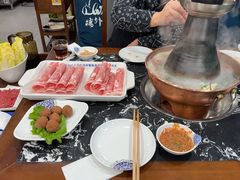 -楼外楼大刀肉传统火锅居(繁荣路店)