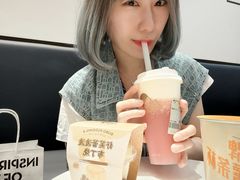 -喜茶(迪士尼小镇DP店)