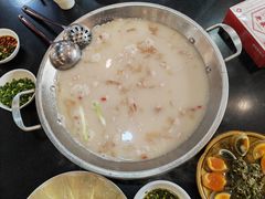 -老来福·非遗酸汤兔(凯旋路店)