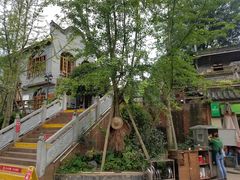 -楠柏弯休闲山庄(梨花溪店)