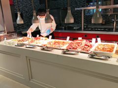 自助取餐区-海口绿发希尔顿酒店-田园汇自助餐·三文鱼·海鲜