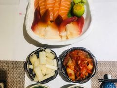 三文鱼刺身-肆月河豚·新淮扬(金融街店)