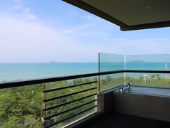 -三亚湾海居铂尔曼度假酒店