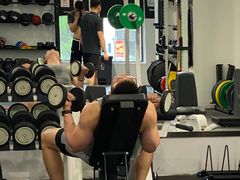 -汗水空间私教健身连锁(SM广场店)