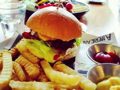 -Thanks美式餐厅(汉堡咖啡店)