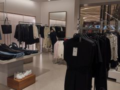 -ZARA(大上海时代广场店)