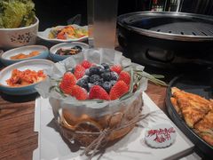 -明洞阿姨·韩式酱蟹烤肉·创意料理(三元桥店)