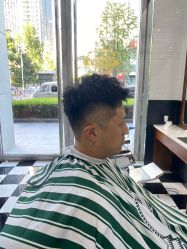 -MARTIN'S BARBER SHOP男士理发馆