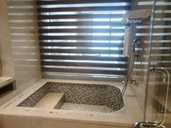 -兴芮温泉度假区