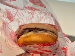蘑菇牛肉汉堡-FATBURGER 特富客汉堡(外交公寓店)