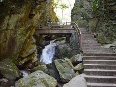 -藏龙百瀑风景区