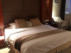 -爱时特套房酒店(会展中心远洋城店)