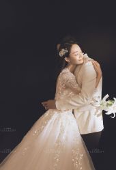 -雪中彩影婚纱摄影·微光艺术中心