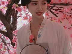 -群丽化妆摄影美甲纹绣培训学校