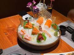 秒懂三文鱼-文三酒肆自助放题(新街口友谊广场店)