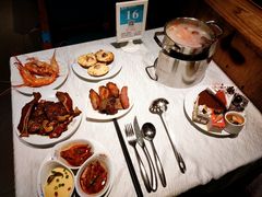 -领鲜活海鲜榴莲自助火锅(东门店)