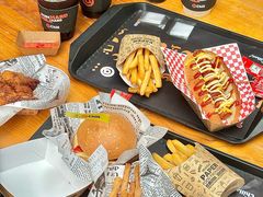 -百老汇美食街