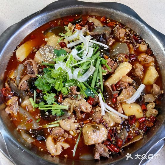 黄小妹肥肠鸡饭店