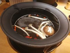 菌汤锅-呷哺呷哺(松北万象汇店)