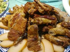 -快乐老家三鲜饺子东北菜(南六中路店)