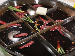 -正贰捌经重庆老火锅(建设路店)