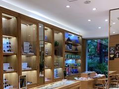 -宝丽眼镜(湖墅店)
