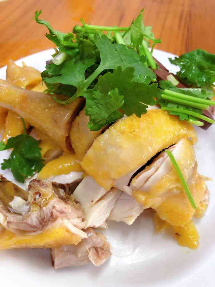 逛海口骑楼老街饿了抬头看见这家店大众点评搜了下评价还不错决定尝尝