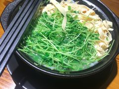 -丽虹云南过桥米线(兴工街店)