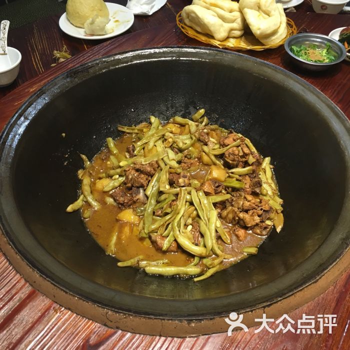 咱屯子锅台鱼铁锅炖排骨锅图片 - 第2张