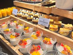 -雍容荟帝王蟹活龙虾展台自助(IFS黑金店)