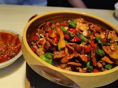 辣椒炒肉-湘钵钵(雁运家属院店)