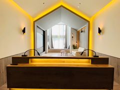 -上海虹桥中心爱琴海亚朵S酒店