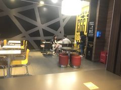 大堂-麦当劳(宁波火车高铁站店)