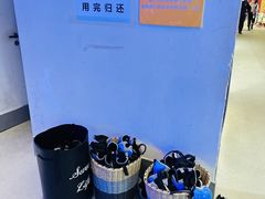 -冰纷万象滑冰场(二七万象城店)