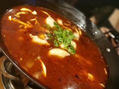 -花馬肆.云南过桥米线(汉神购物广场现场熬汤店)
