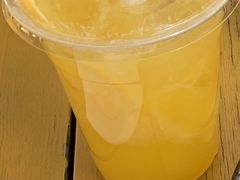 甜橙薄荷气泡水-自如ZSPACE四合院艺术餐厅