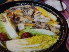 菌临天下-香巴拉云南餐厅(华莱坞店)