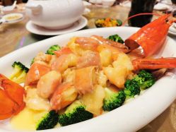 点击看大图 -广州中心皇冠假日酒店·宴会厅