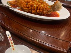 松鼠桂鱼。-鹿鸣春饭店(总店)