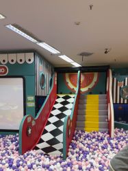 -孩子王童乐园(西安万象城店)